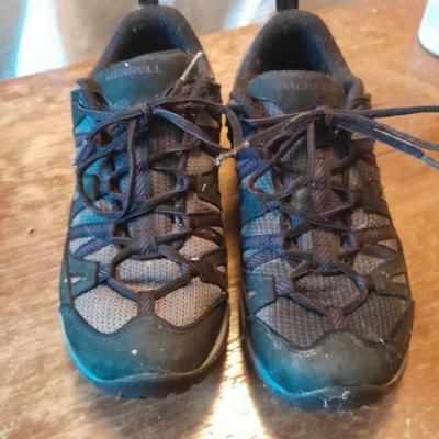 Two pair of Women's shoes Cannondale size 7 Merrell size 8
