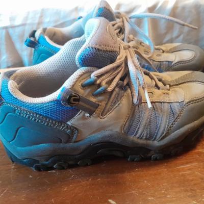 Two pair of Women's shoes Cannondale size 7 Merrell size 8