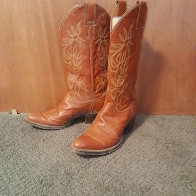 Women's leather Justin Boots Size 6.5