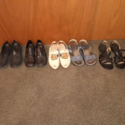 Women's shoes flats and sandals