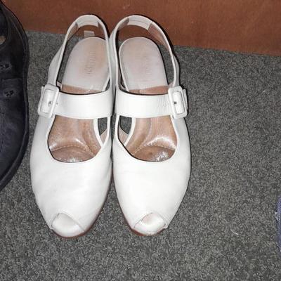 Women's shoes flats and sandals
