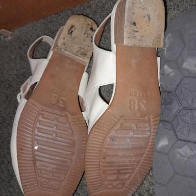 Women's shoes flats and sandals