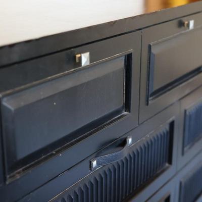 Pier1 (7) Drawer Dresser ( See Description)