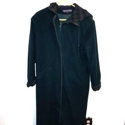 Herman Kay trench coat Green with plaid inside Size 6