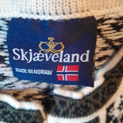 Skjaeveland of Norway printed cardigan sweater Pure Wool