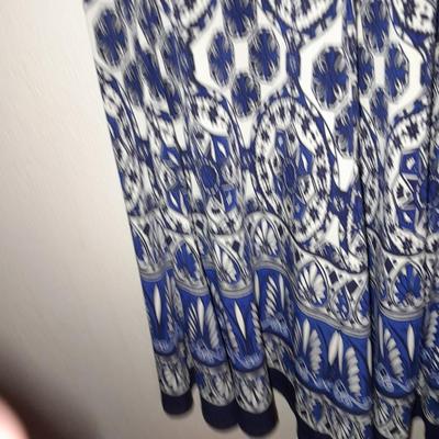Two fun dresses Jones New York 8 with a On Gussie! shawl and a belt