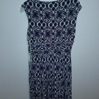 Two fun dresses Jones New York 8 with a On Gussie! shawl and a belt