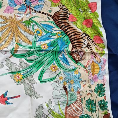 Gucci Jungle Animal Scarf designed by Vittorio Acornero 1960Â´s-1970Â´s