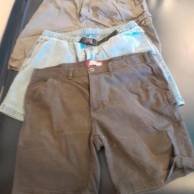 Six pair of Shorts Size 38 & 40 - Lee - Lucky Brand - Coleman and more