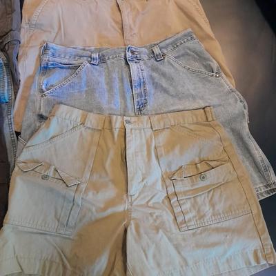 Six pair of Shorts Size 38 & 40 - Lee - Lucky Brand - Coleman and more