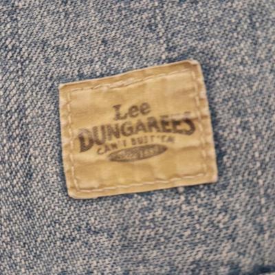 Six pair of Shorts Size 38 & 40 - Lee - Lucky Brand - Coleman and more