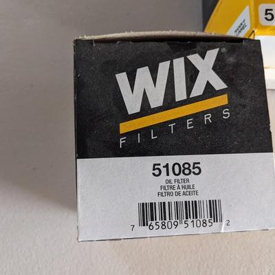 3 NIB WIX 51085 Oil Filters