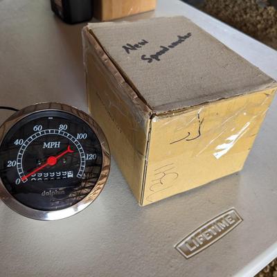 NIB Dophin Speedometer