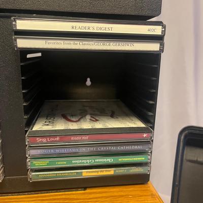 Record Player with Built in CD Player & Cassette (O-MG)