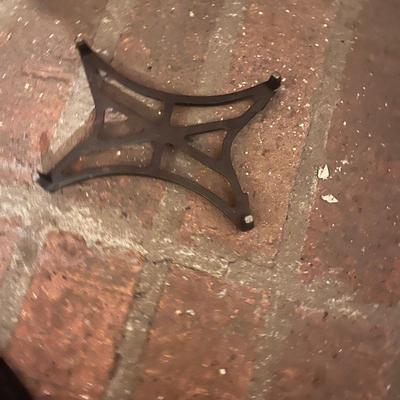 Cast Iron Kettle, Irons & More (LR-MG)