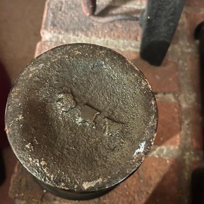 Cast Iron Kettle, Irons & More (LR-MG)