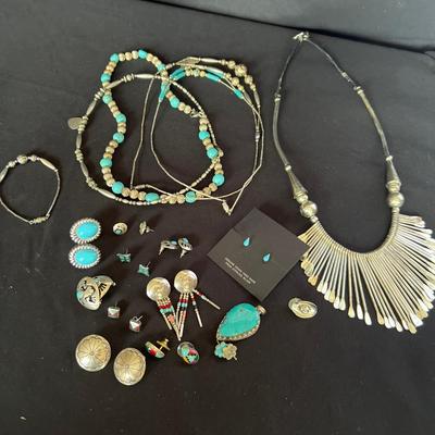 Silver & Turquoise Jewelry (K-RG)