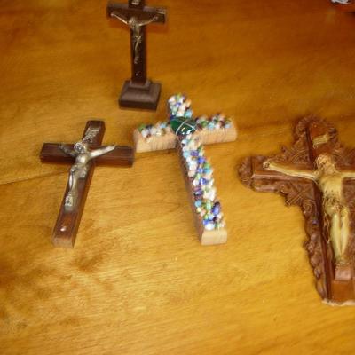 lot of 4 crucifix