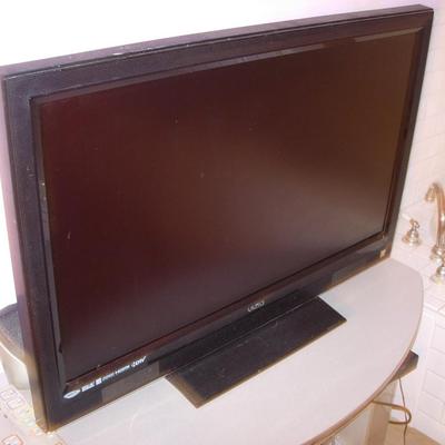 Vizio VO37L HD TV