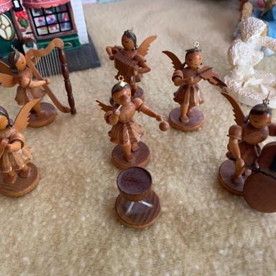 HUGE Christmas Collectibles Decor Lot