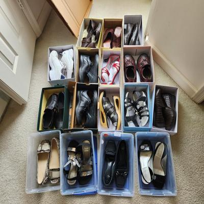 Lot of 16 pairs of worn Women's Shoes 8.5-9.5