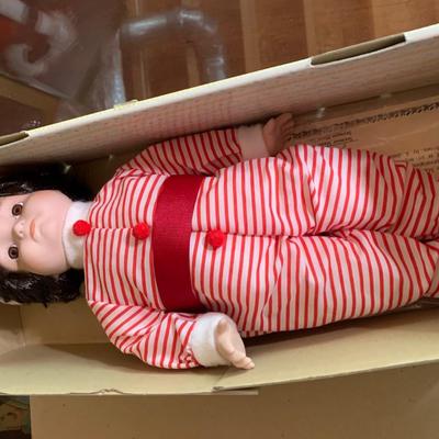 Christmas Holiday Seasonal Doll Lot