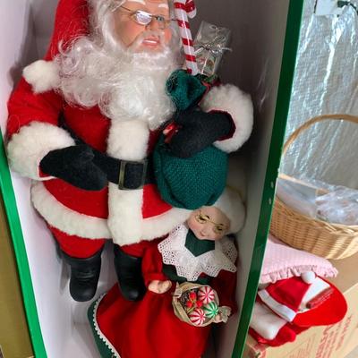 Christmas Holiday Seasonal Doll Lot