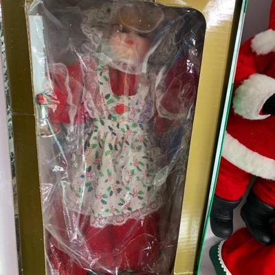 Christmas Holiday Seasonal Doll Lot