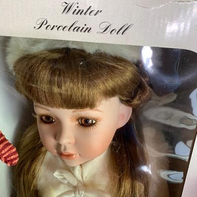 Christmas Holiday Seasonal Doll Lot