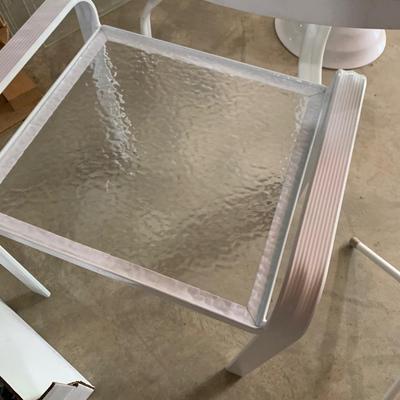 Large Oval Patio Table w/ 2 small end tables