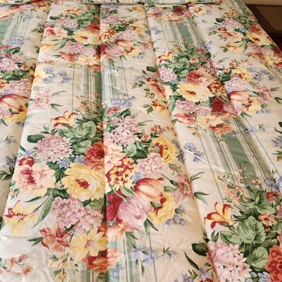 Croscill Home Fashions King Size Bed Comforter  and Pillow Covers