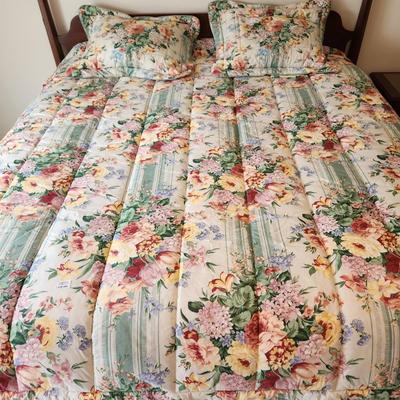 Croscill Home Fashions King Size Bed Comforter  and Pillow Covers