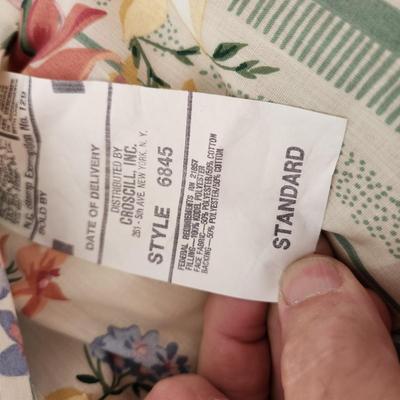 Croscill Home Fashions King Size Bed Comforter  and Pillow Covers