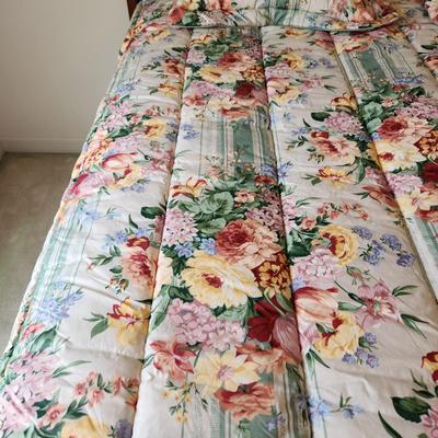Croscill Home Fashions King Size Bed Comforter  and Pillow Covers