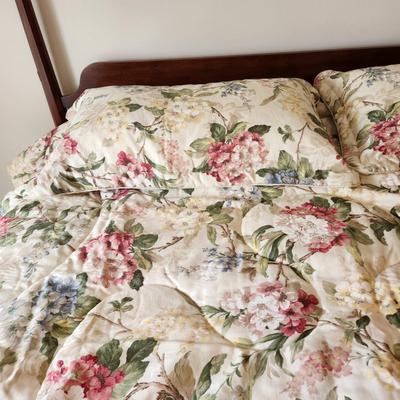 Burlington House Home Fashions King Size Bed Comforter & Pillow covers
