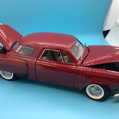 Studebaker 1951 metal dark burgundy, 1:18 scale Highway 61