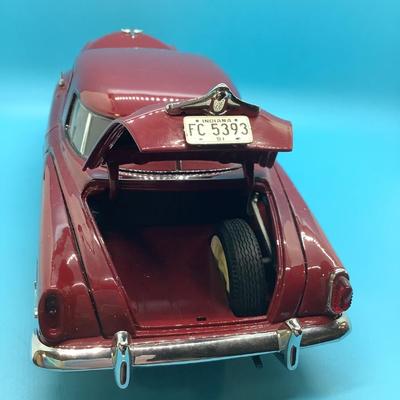 Studebaker 1951 metal dark burgundy, 1:18 scale Highway 61