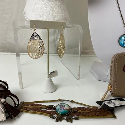 339 Winter Hat, Leather Bracelet, Floral Wallet, Necklace, Goldtone Leaf Earrings