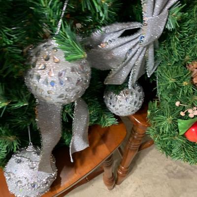HUGE Wreath Lot - Holiday & More