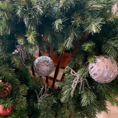 HUGE Wreath Lot - Holiday & More