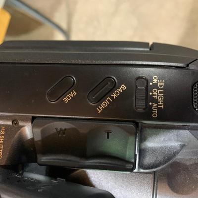 Panasonic PVL-558 Camcorder - Charger - Case