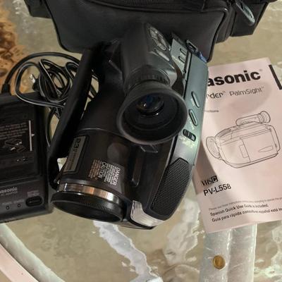 Panasonic PVL-558 Camcorder - Charger - Case