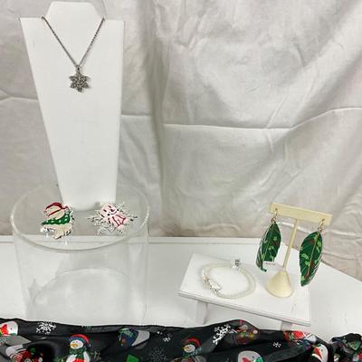 356 Christmas Scarf with Earrings, Two Brooches, Necklace
