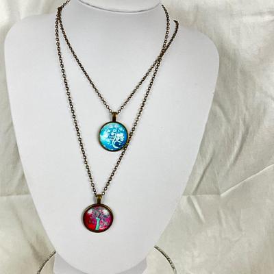 359 Tree Necklaces, Van Gogh Smart Gloves