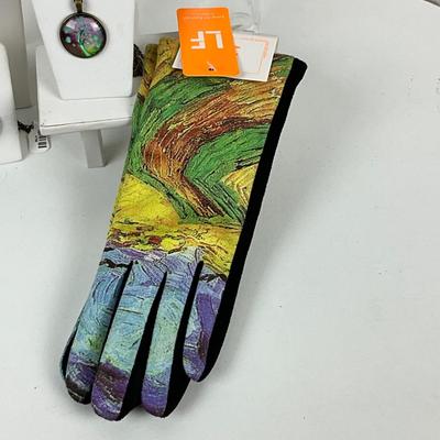 359 Tree Necklaces, Van Gogh Smart Gloves