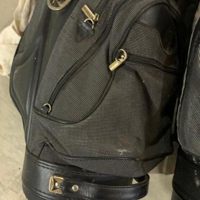 THREE Golf Bags W/ Clubs ExecutiveRawlings ++Â¥â€¢
