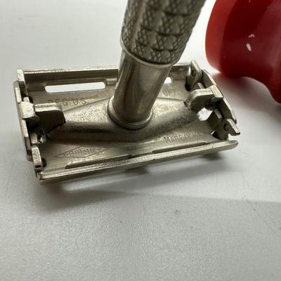 Vintage Shaving Brush with Razor