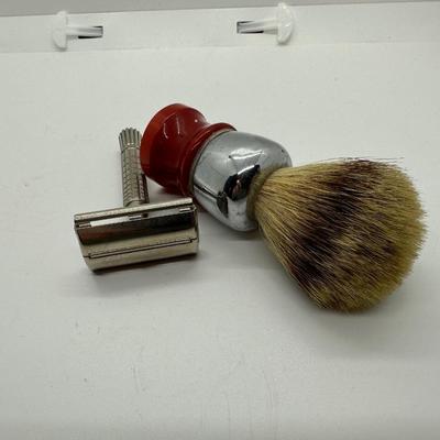 Vintage Shaving Brush with Razor