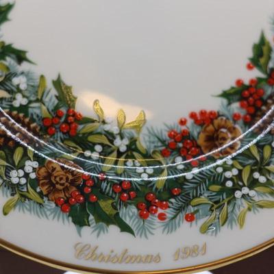 LENOX - Set of (6) Beautiful Colonial Christmas Wreath Plates, Most W/ Original Boxes