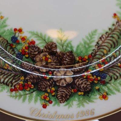 LENOX - Set of (6) Beautiful Colonial Christmas Wreath Plates, Most W/ Original Boxes